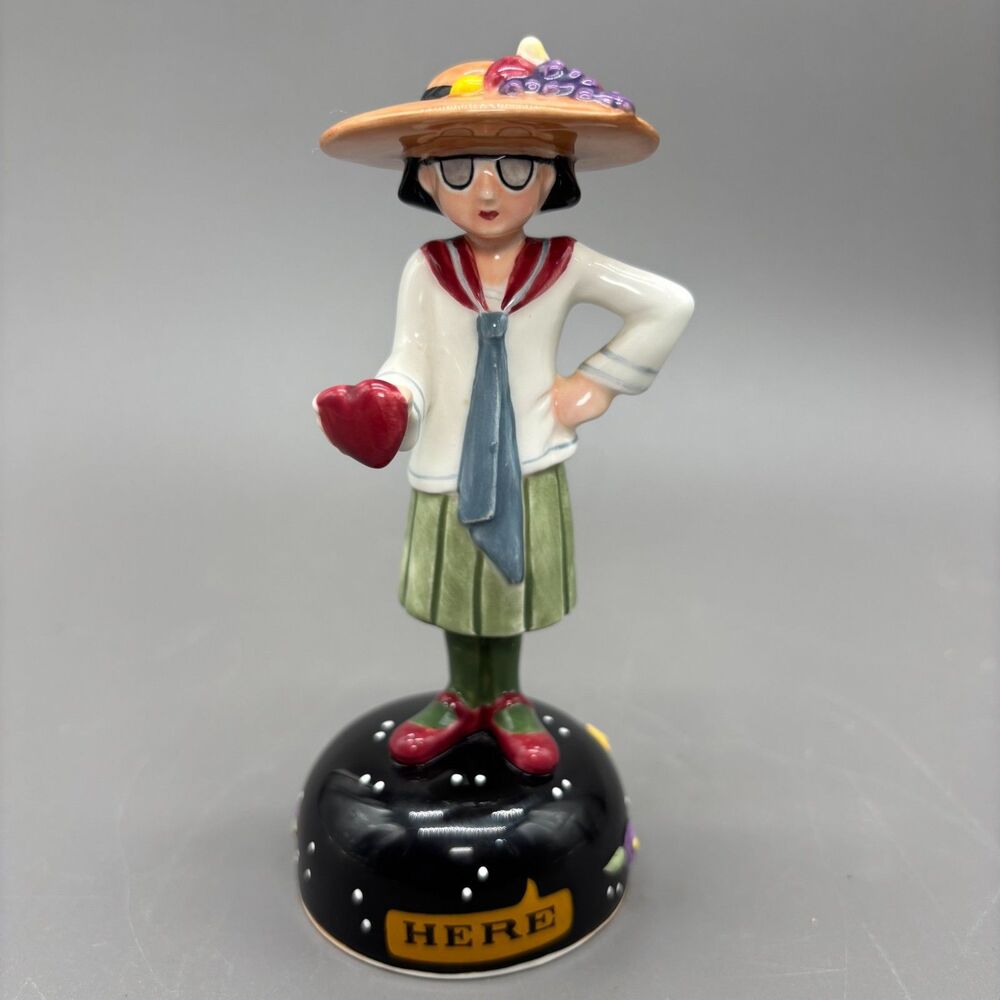 Mary Engelbreit ME Ink Here Girl Figurine Heart Fruit Hat Charpente 1994 Ceramic